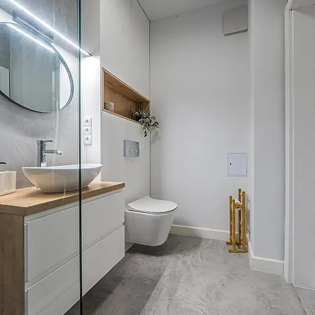 Appartamento Citystay Family Apartament Ulanska Przy Lesie