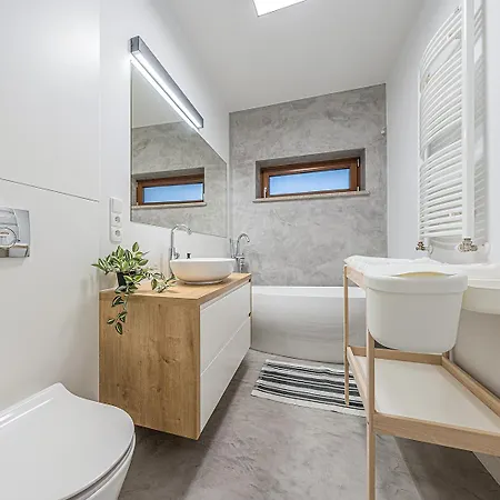 Appartamento Citystay Family Apartament Ulanska Przy Lesie